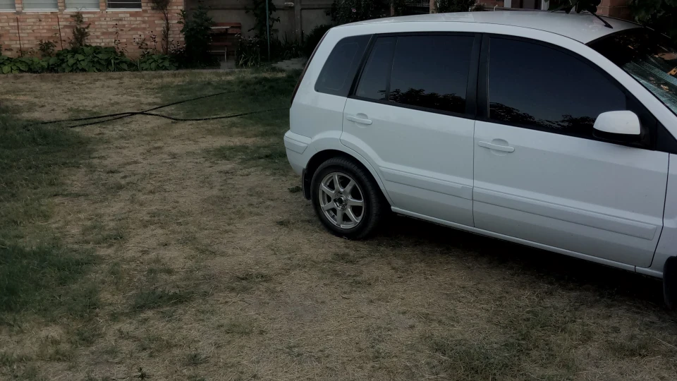 Ford Fusion 2