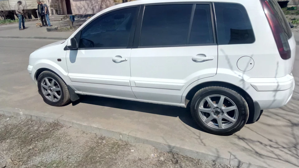 Ford Fusion 3