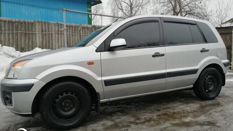 Ford Fusion 2