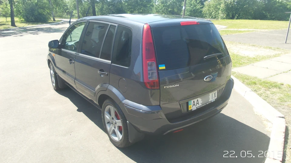 Ford Fusion 2