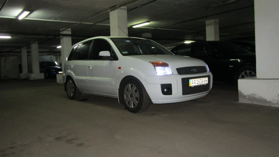 Ford Fusion 2
