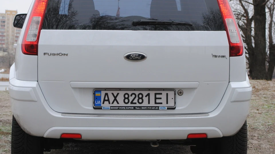 Ford Fusion 1.6 3
