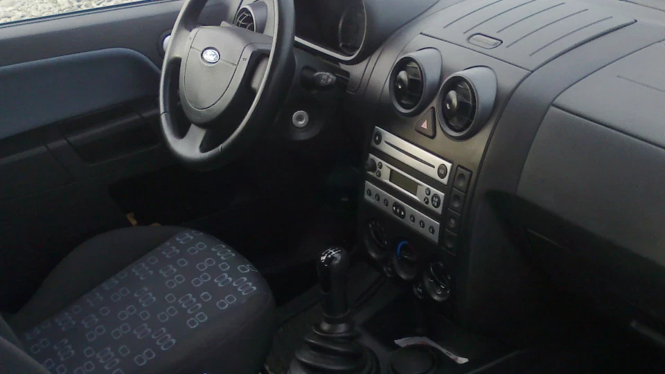 Ford Fusion 1.6 4