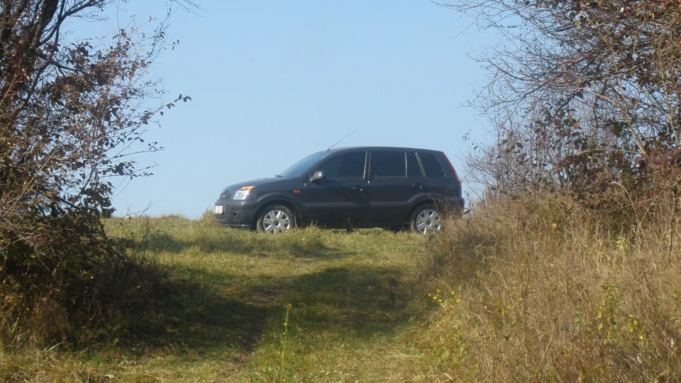 Ford Fusion CAUTION! correct meaning 3
