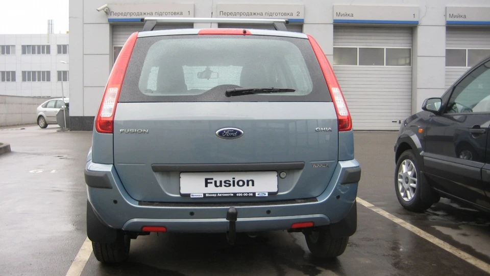 Ford Fusion Ghia, Avalon 5