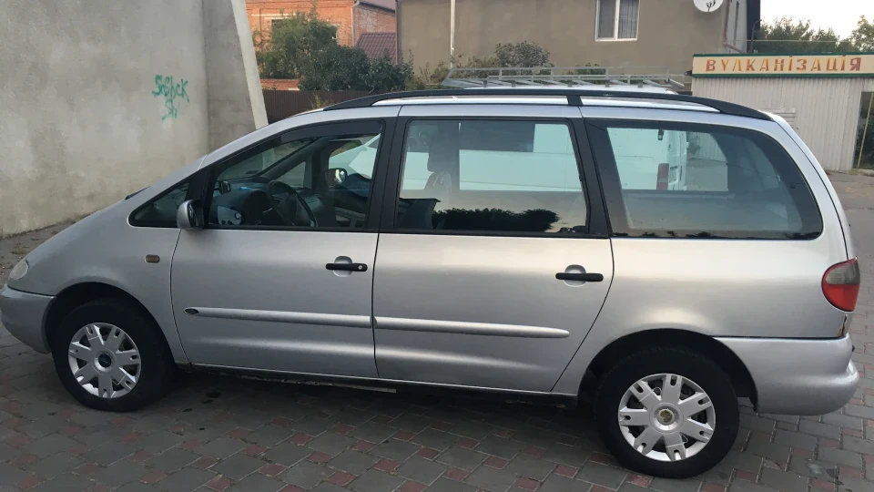 Ford Galaxy 1.9 td 81kw 3