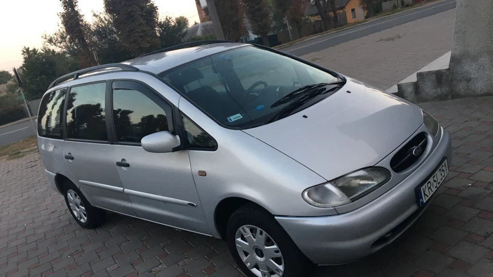 Ford Galaxy 1.9 td 81kw 5
