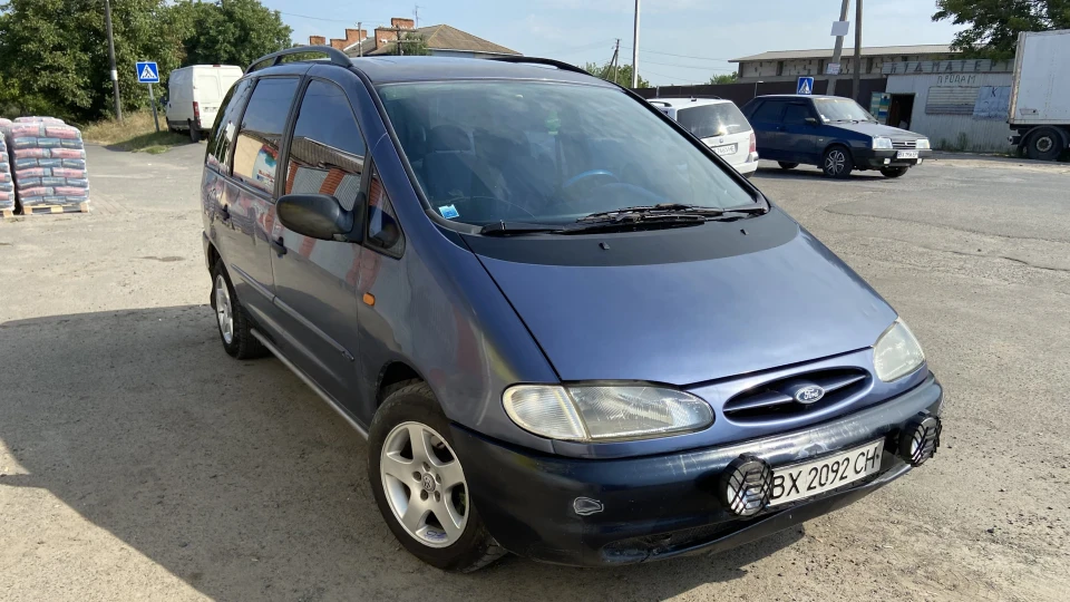 Ford Galaxy 2.0 бензин (козирний)