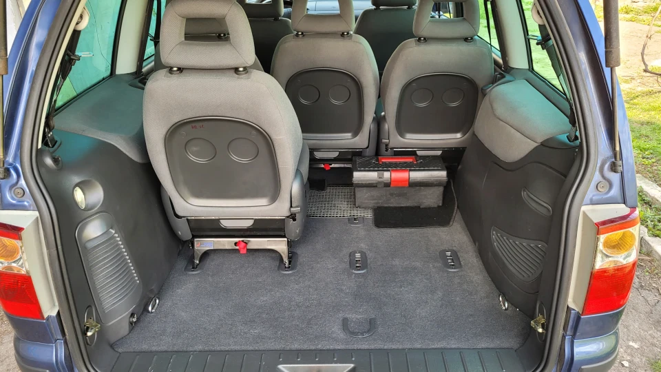 Ford Galaxy 2.0 без ракети