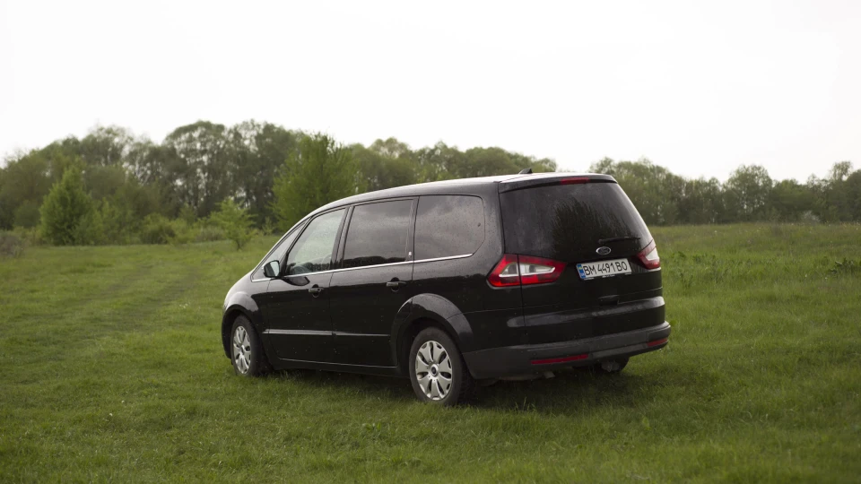 Ford Galaxy Ghia Panorama 4