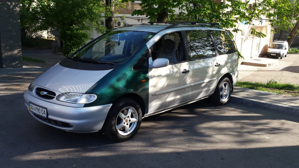 Ford Galaxy Non-Mini 2.8 VR-6 5