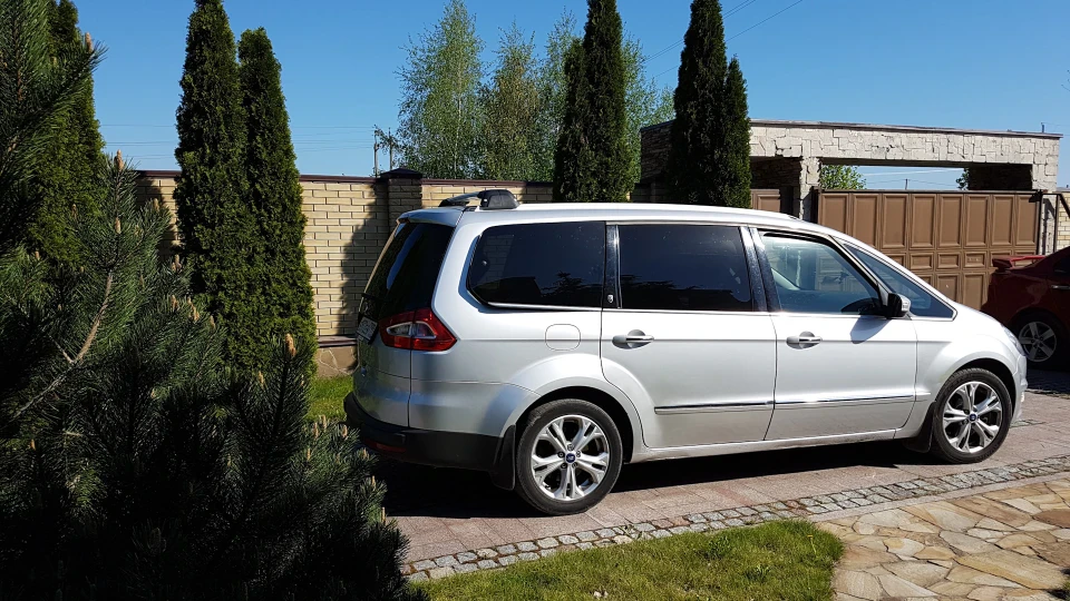 Ford Galaxy Срібна Галлактика