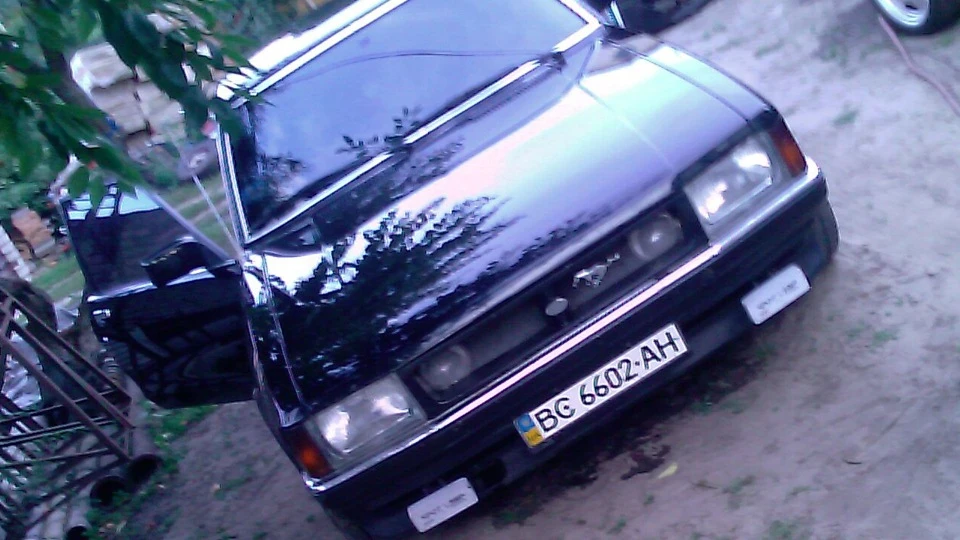 Ford Granada .... 3