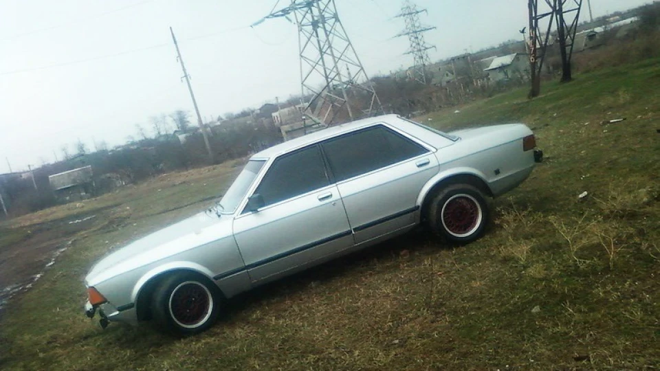 Ford Granada 4