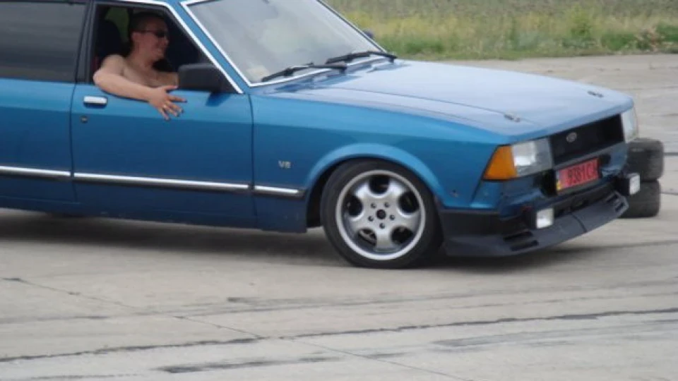 Ford Granada 2.9 EFI Ghia 4