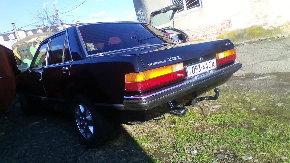 Ford Granada Gold metallic 3