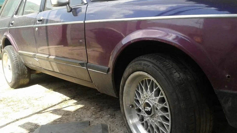 Ford Granada бомбовоз, що відстрілявся 2