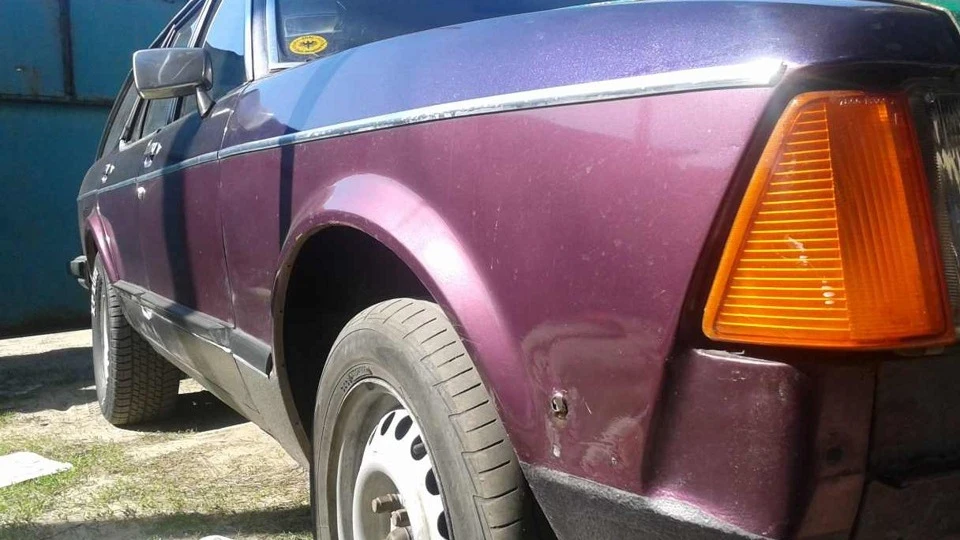 Ford Granada бомбовоз, що відстрілявся 3
