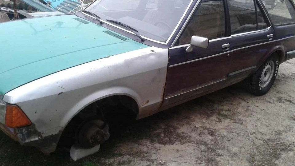 Ford Granada бомбовоз, що відстрілявся 4