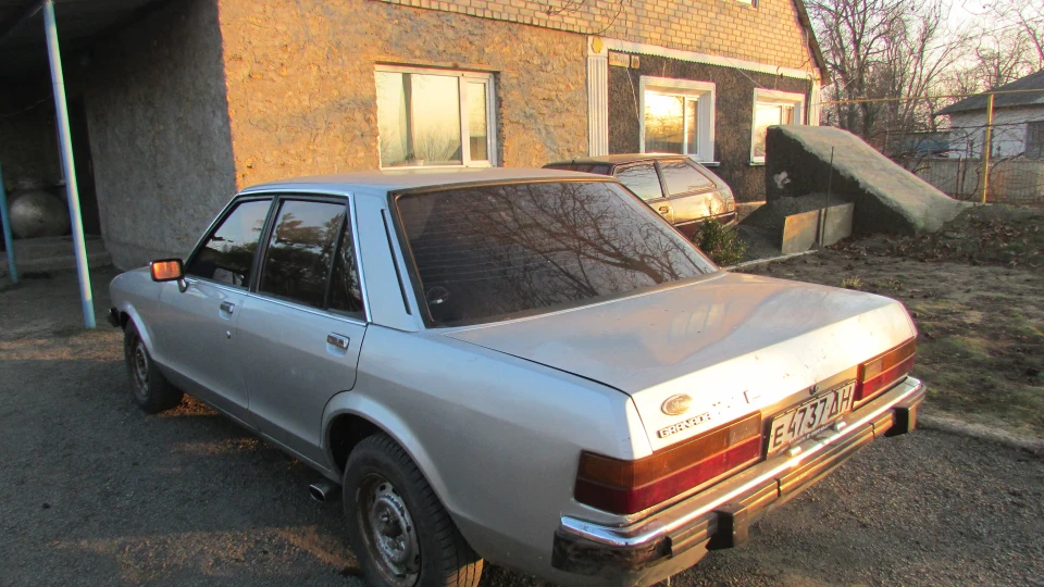 Ford Granada СРІБНИЙ КУЛЯ V6 5