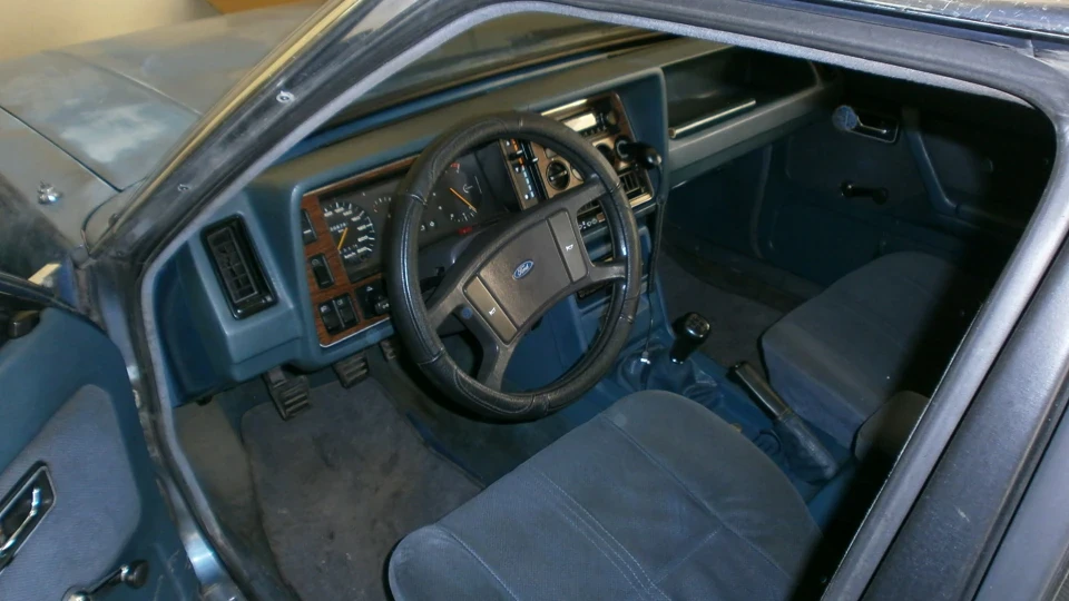 Ford Granada На повний стік. 3