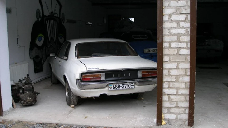 Ford Granada V6,2.3. 2 door 5