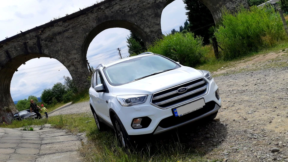 Ford Kuga 4