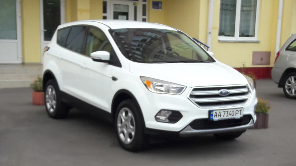 Ford Kuga 1.5 Турбо Бенз рестайл 2