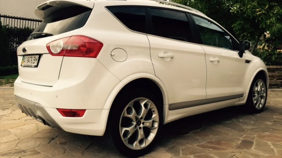Ford Kuga 2.5 t 3
