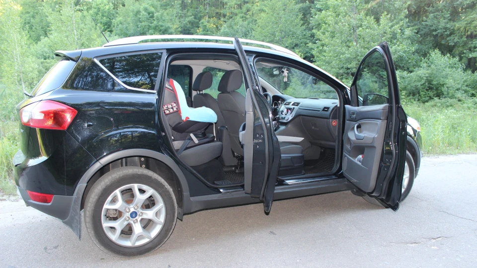 Ford Kuga 2.5 Turbo 5