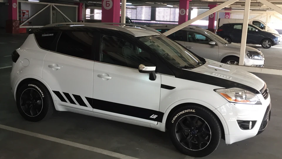 Ford Kuga 2.5T (S) performance 4