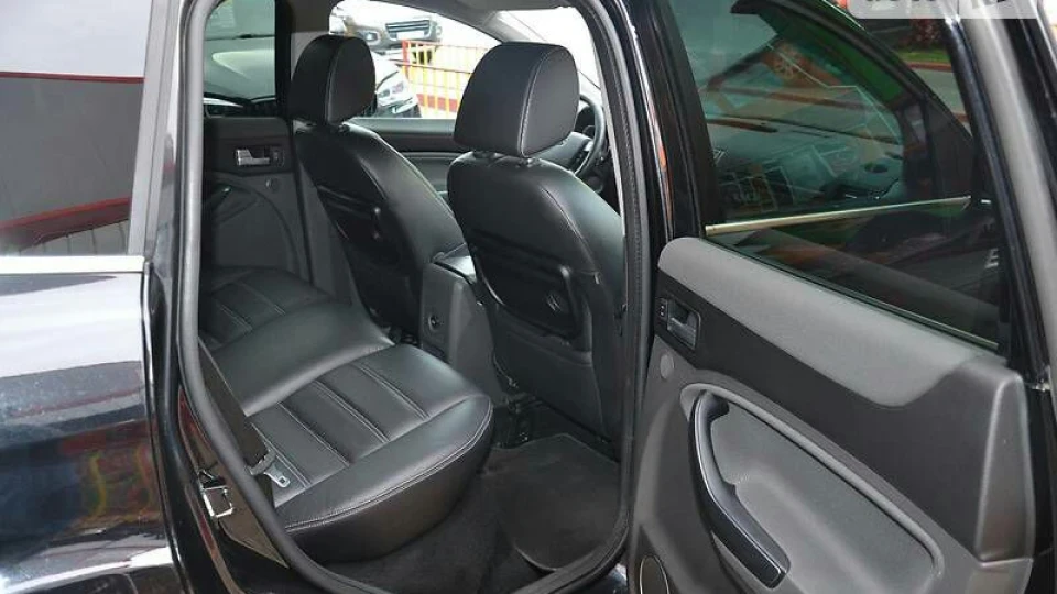 Ford Kuga 2.5T TURBO TITANIUM AWD 5