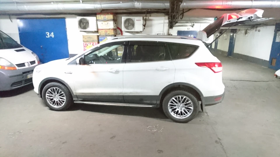 Ford Kuga 4x4, 1.6 - 182 л.с. 2