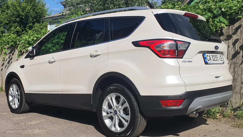 Ford Kuga БІЛА ПЕРЛИНА 5