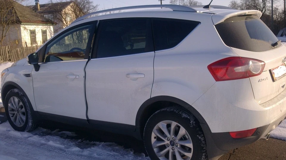 Ford Kuga Білий німець 3