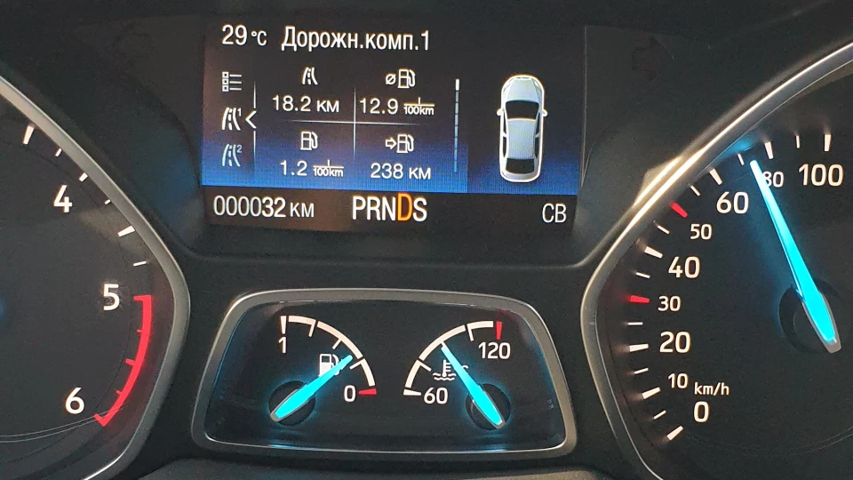 Ford Kuga Magnetic 2