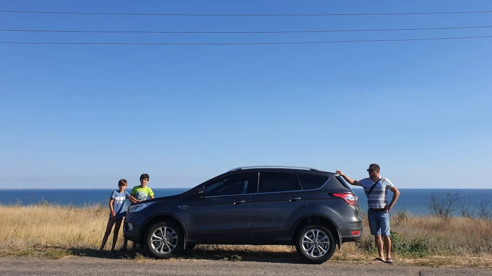 Ford Kuga Magnetic 3