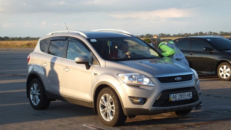 Ford Kuga TDCI 2.0 TURBO GIRL 2