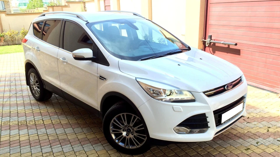 Ford Kuga TITANIUM 3