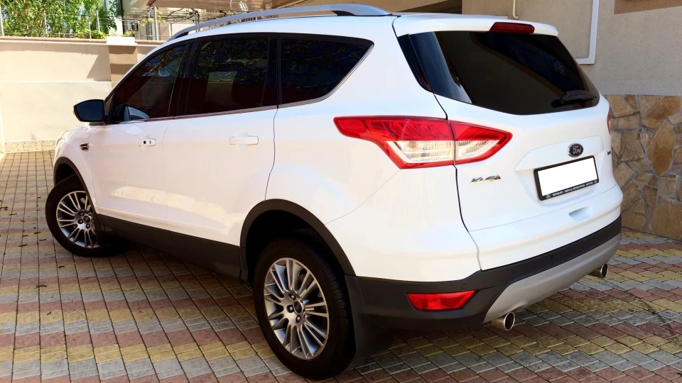 Ford Kuga TITANIUM 5