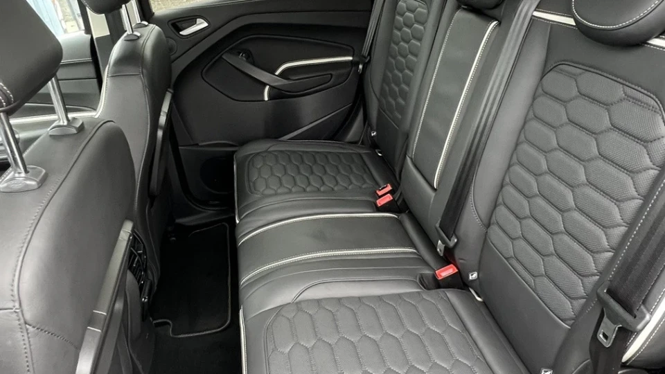 Ford Kuga Vignale 4