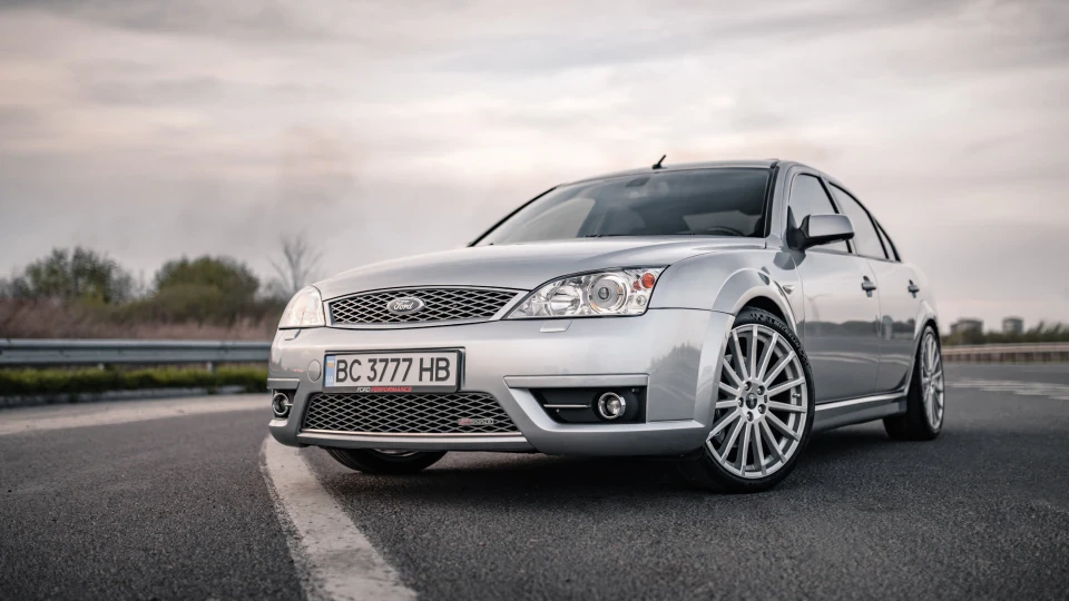 Ford Mondeo ST220 Enthusiast
