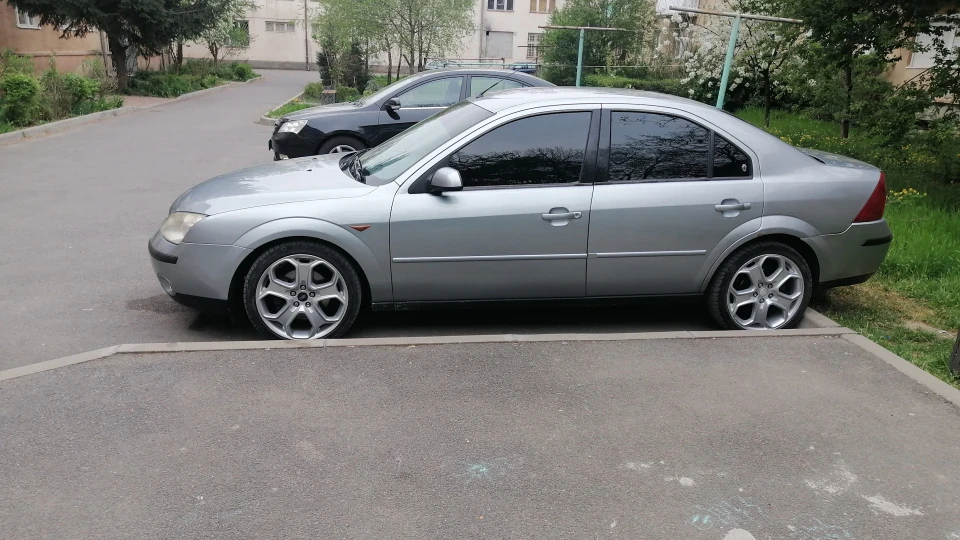 Ford Mondeo