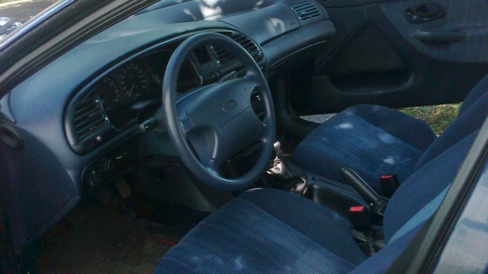 Ford Mondeo 1.6 седан 5