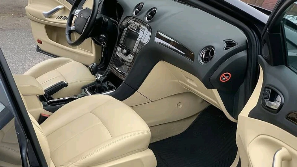 Ford Mondeo 1.8 турбо GHIA 3