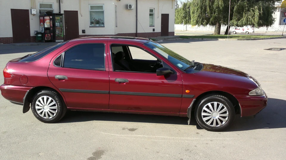 Ford Mondeo 1.8i 115л.с.