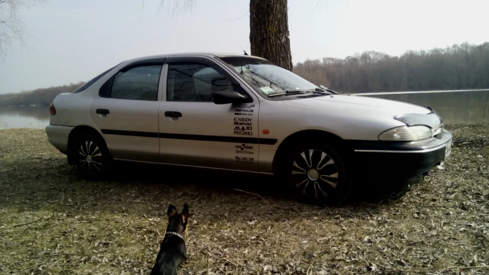 Ford Mondeo 1.8i 3