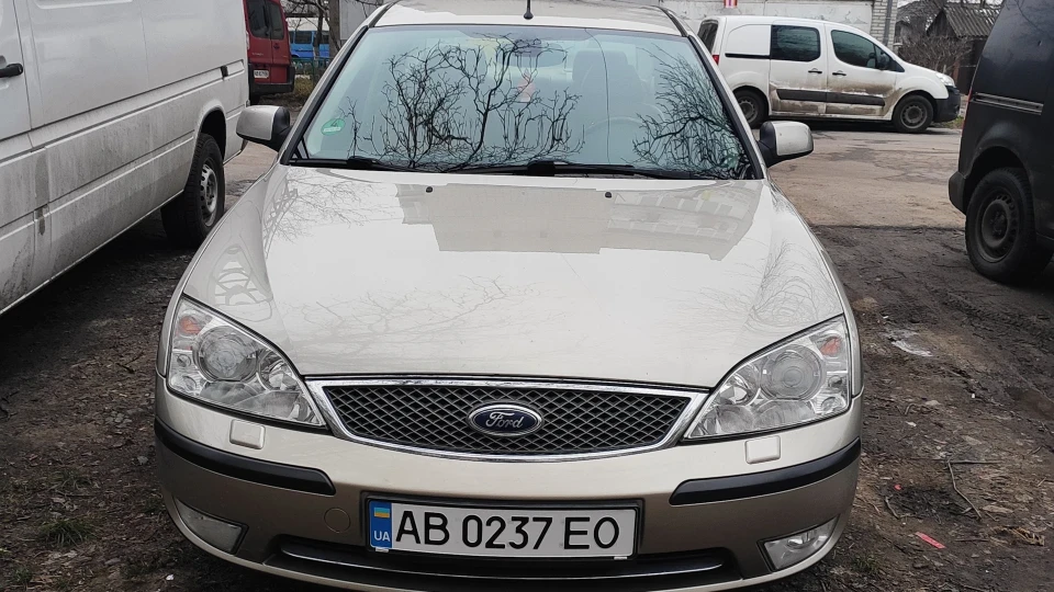 Ford Mondeo 1.8SCI Chia 2