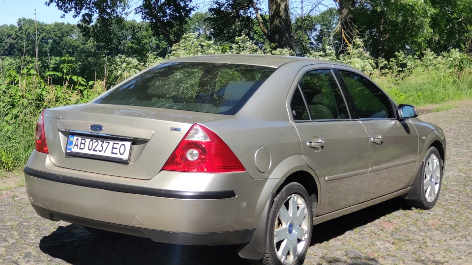 Ford Mondeo 1.8SCI Chia 4