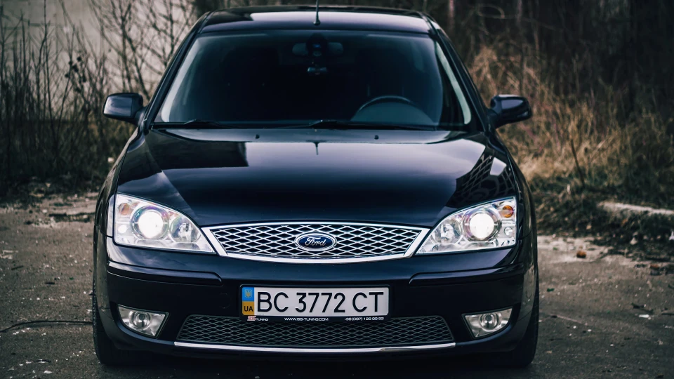 Ford Mondeo 2.0 Ghia X 3